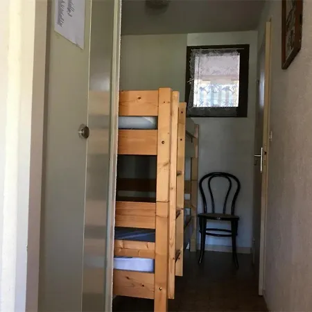 4 Pers, Rdc, Bord De Plage, Parking Privé, à Proximité Commerces Et Aqualand - Fr-1-81-235