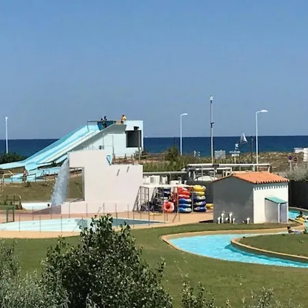 4 Pers, Rdc, Bord De Plage, Parking Privé, à Proximité Commerces Et Aqualand - Fr-1-81-235 * Le Barcarès