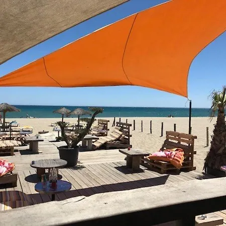 4 Pers, Rdc, Bord De Plage, Parking Privé, à Proximité Commerces Et Aqualand - Fr-1-81-235 Apartamento